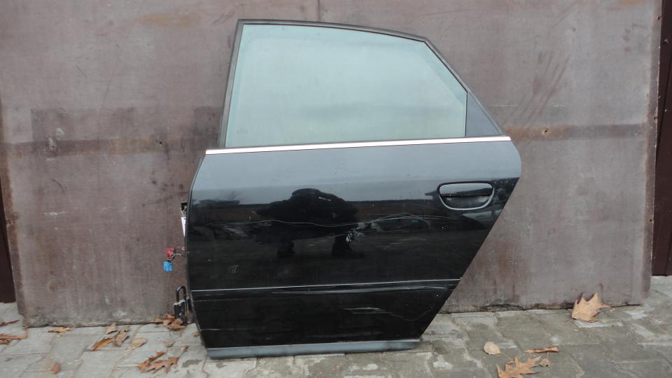 Дверь боковая - Audi A6 C5 (1997-2004)