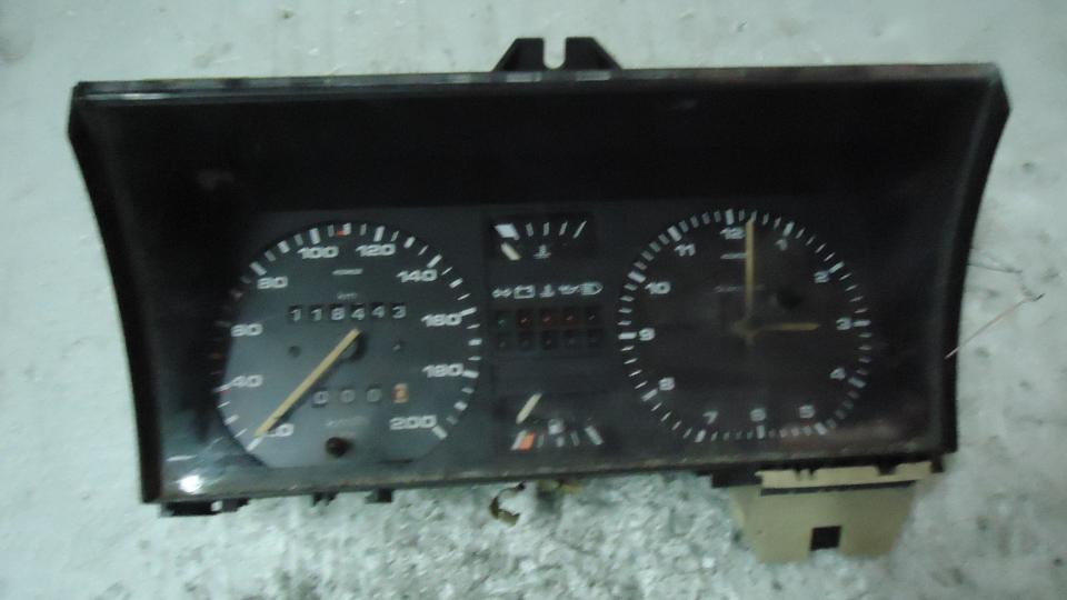 Щиток приборов (приборная панель) - Volkswagen Jetta 2 (1983-1992)