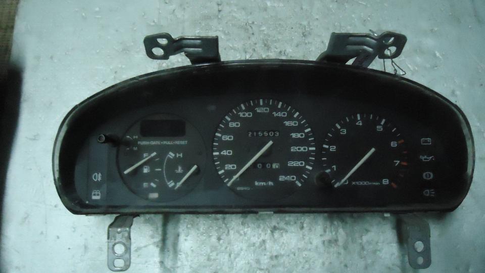 Щиток приборов (приборная панель) - Mazda 323 BA (1994-1998)