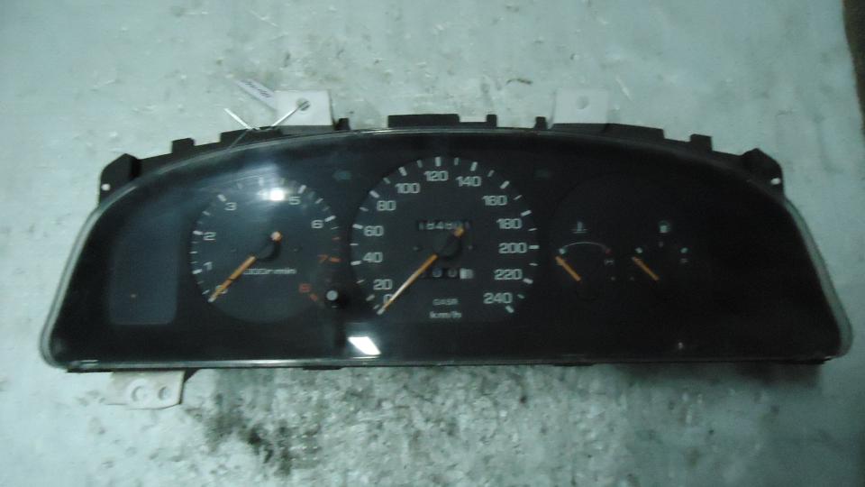 Щиток приборов (приборная панель) - Mazda 626 (1997-2001)