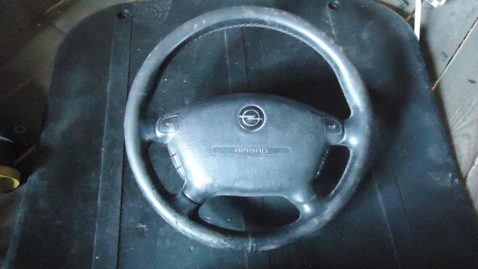 Руль - Opel Omega A (1986-1994)
