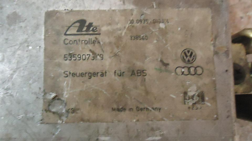Блок ABS - Volkswagen Passat 3 (1988-1993)