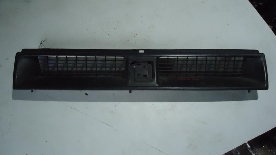 Решетка радиатора (капота) - Seat Toledo 1 (1991-1999)