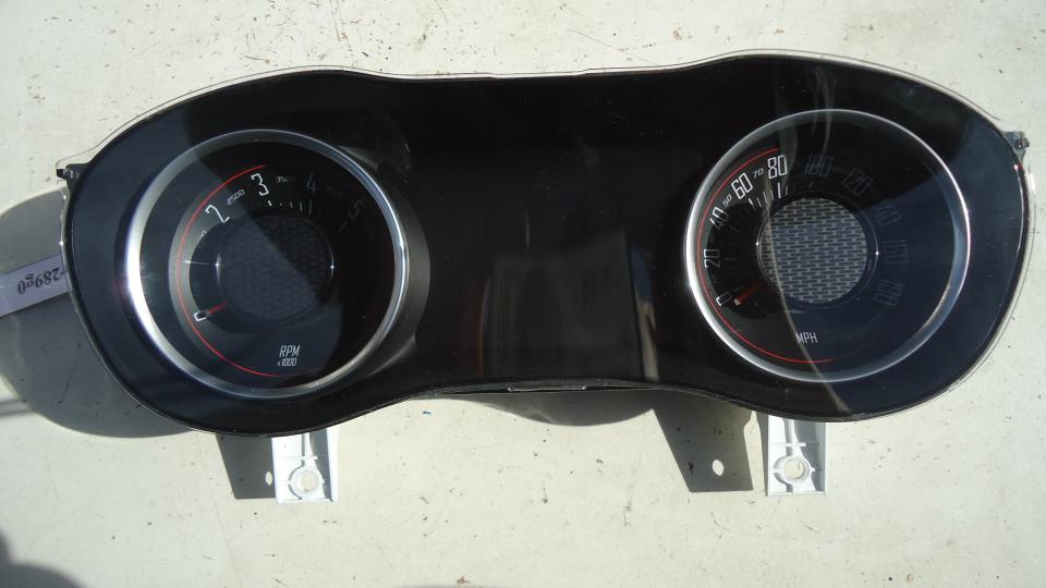 Щиток приборов (приборная панель) - Dodge Challenger (2008-2023)