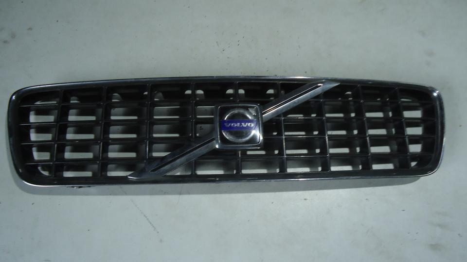 Решетка радиатора (капота) - Volvo S60 (2000-2009)