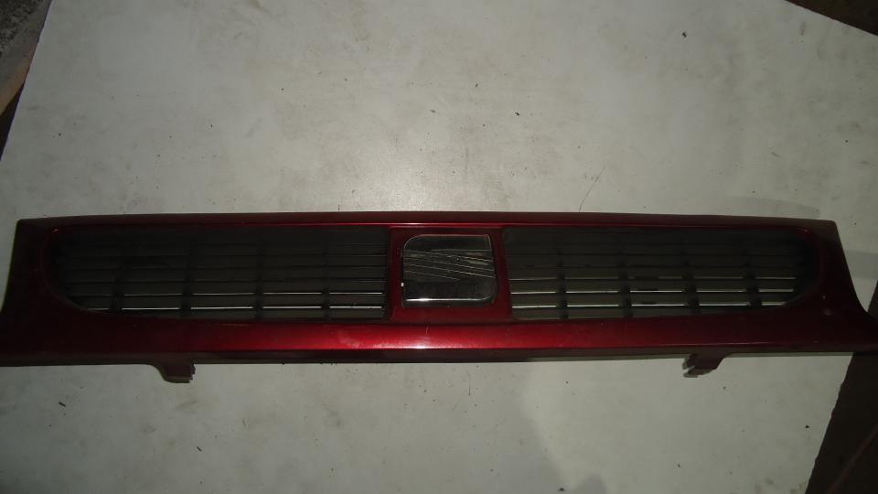 Решетка радиатора (капота) - Seat Cordoba (1993-2002)