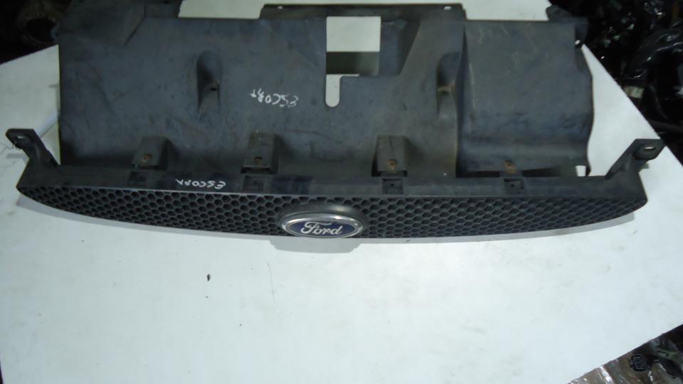 Решетка радиатора (капота) - Ford Escort (1990-1995)