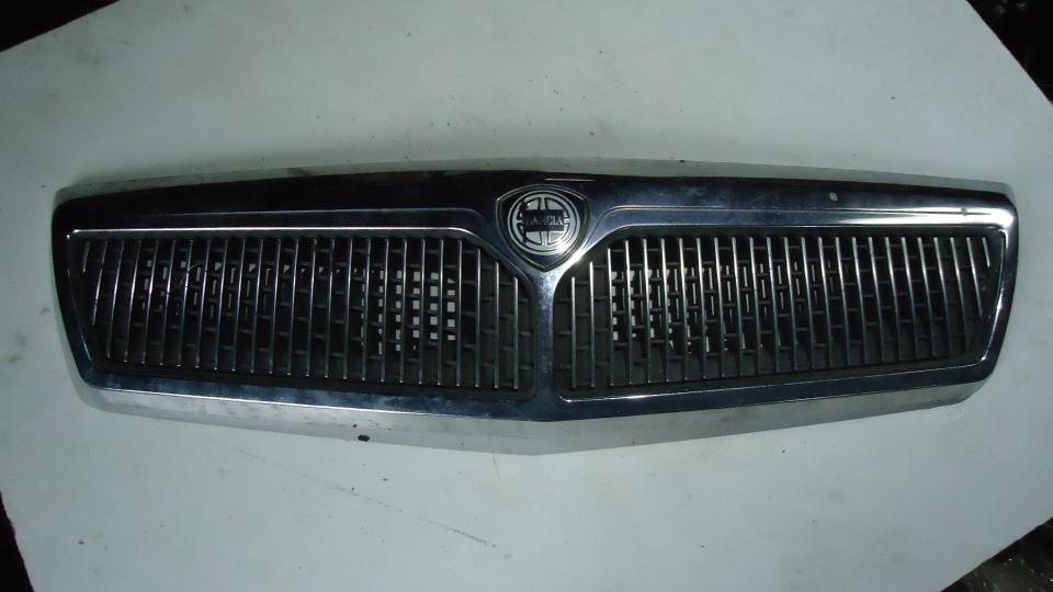 Решетка радиатора (капота) - Lancia Kappa (1994-2000)