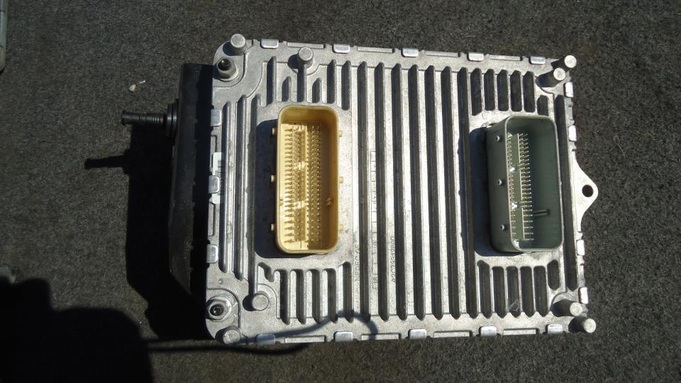 Блок управления ЭБУ (двигателя) - Dodge Challenger (2008-2023)