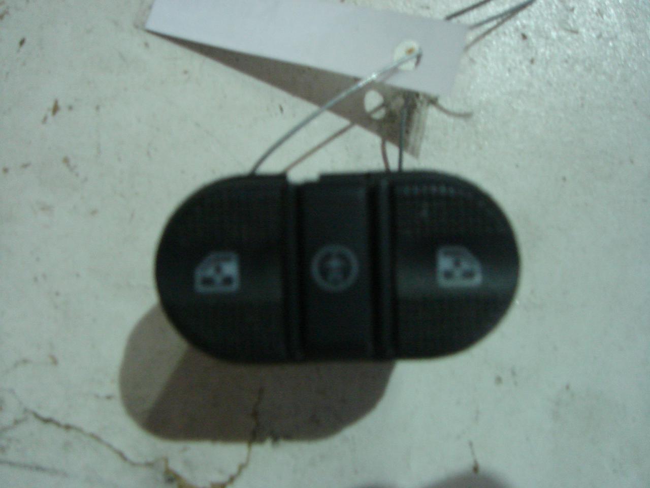 Кнопки стеклоподъемника - Ford Galaxy (1995-2006)