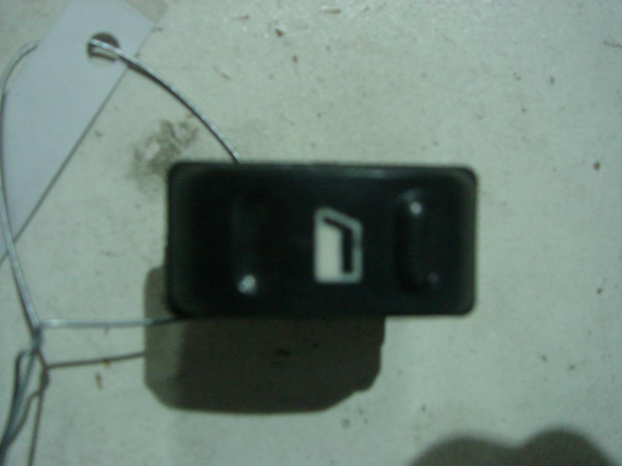 Кнопки стеклоподъемника - Citroen Xsara (1997-2006)
