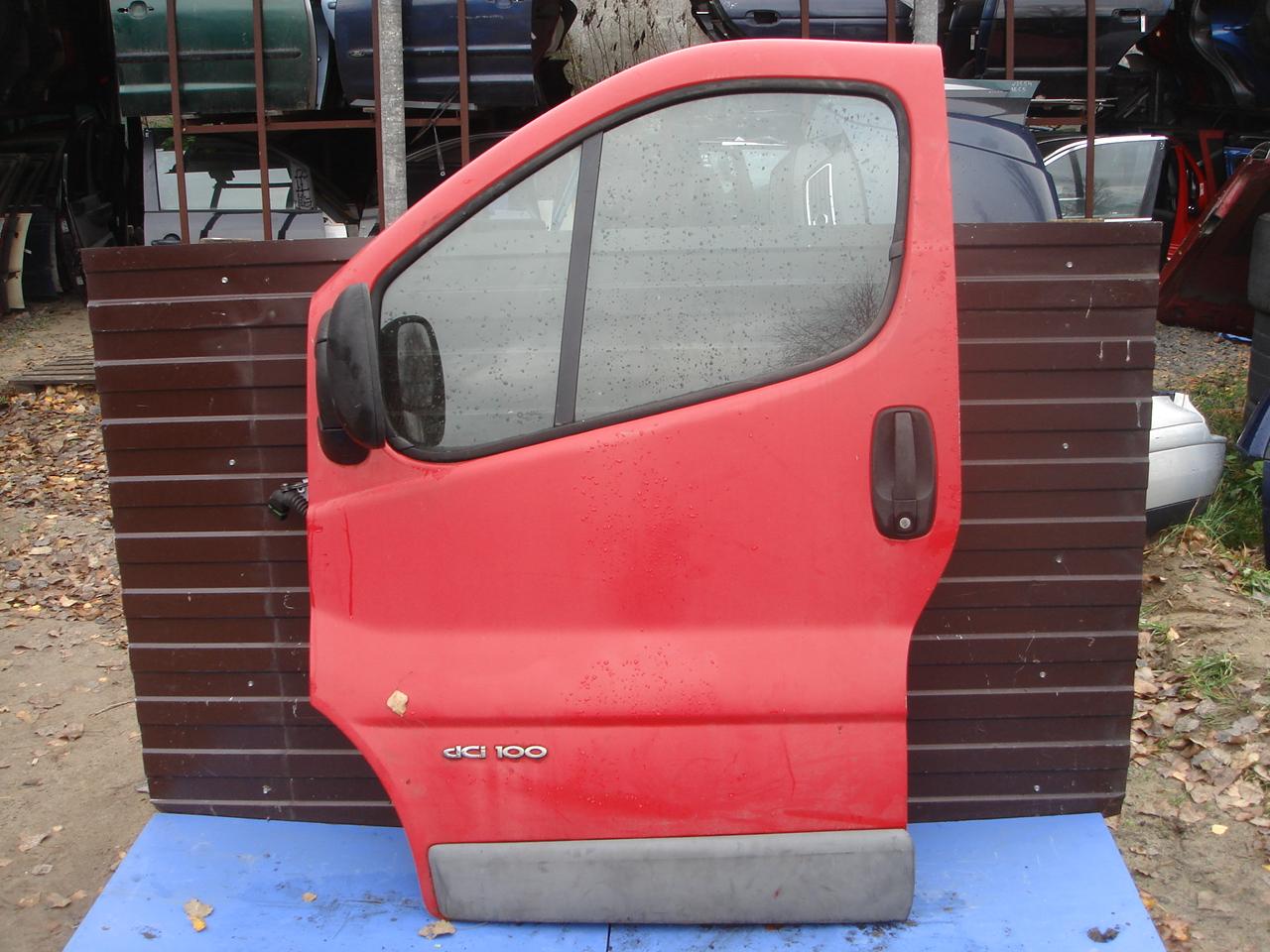 Стекло боковой двери - Renault Trafic (1989-2001)