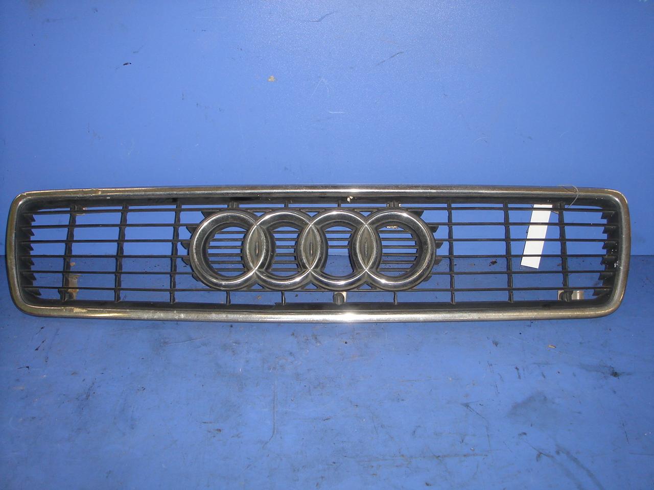 Решетка радиатора (капота) - Audi 80 B3 (1986-1991)