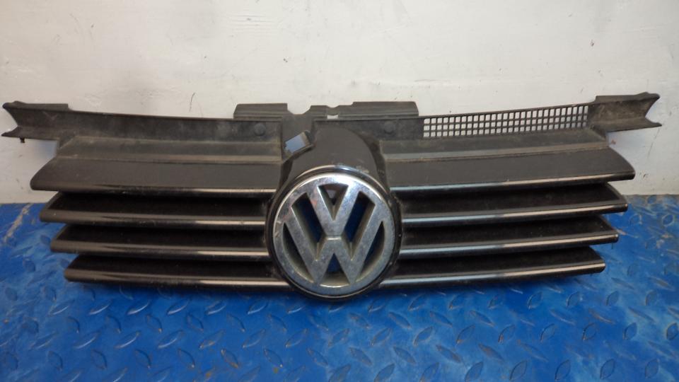 Решетка радиатора (капота) - Volkswagen Bora (1998-2005)