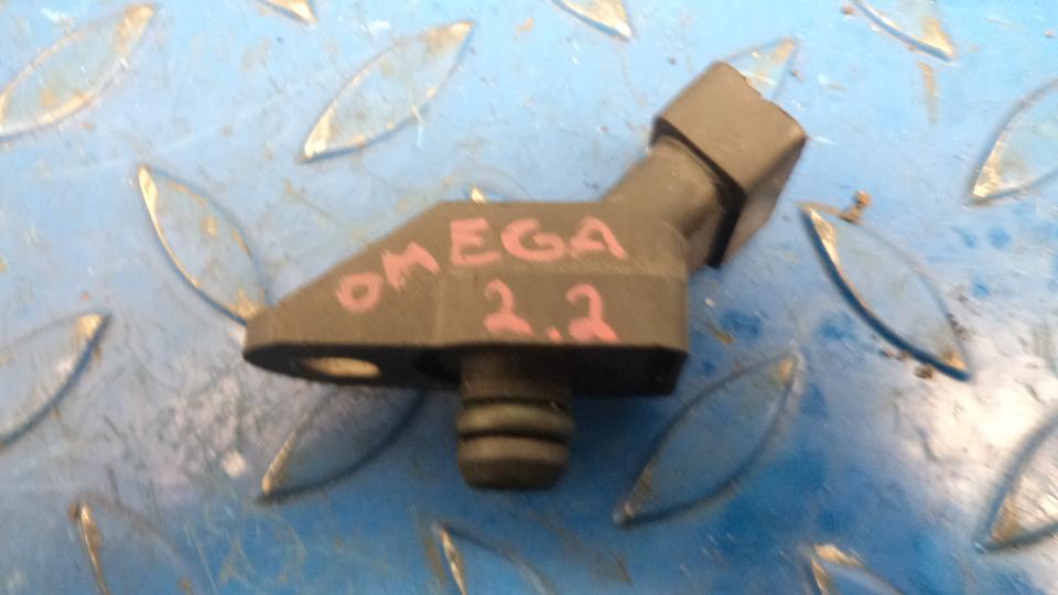 Датчик давления топлива - Opel Omega A (1986-1994)